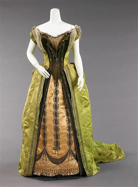 charles frederick worth gowns.